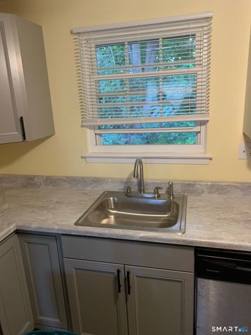 93 Sigwin Drive 93, Wallingford, CT 06492