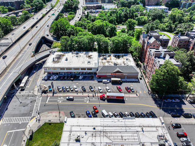 755 Bronx River Rd 4B, Bronxville, NY 10708