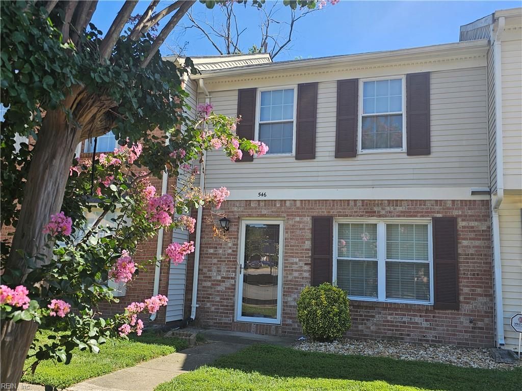 546 Hollomon DR, Hampton, VA 23666
