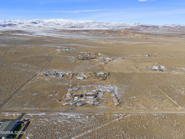 4900 Park Street, Silver Springs, NV 89429