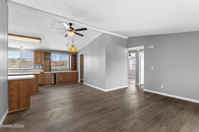 4900 Park Street, Silver Springs, NV 89429