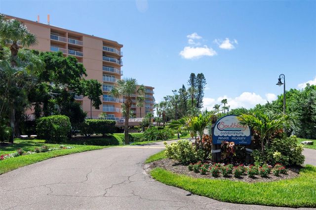 7430 SUNSHINE SKYWAY LANE S 405, St Petersburg, FL 33711