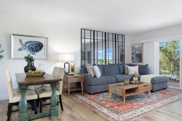 7430 SUNSHINE SKYWAY LANE S 405, St Petersburg, FL 33711