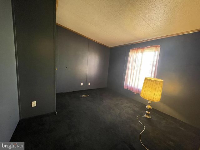 57-B TWIN MAPLES PARK, Myerstown, PA 17067