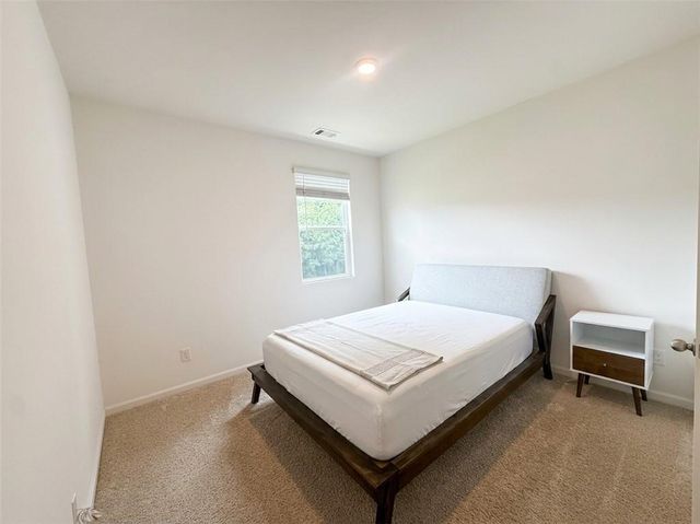 5634 Cricket Melody Lane, Flowery Branch, GA 30542