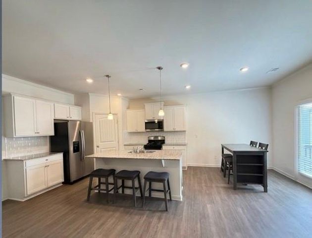 5634 Cricket Melody Lane, Flowery Branch, GA 30542