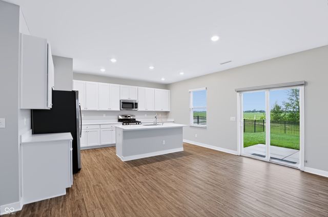 24 Hollister Way, Cicero, IN 46034