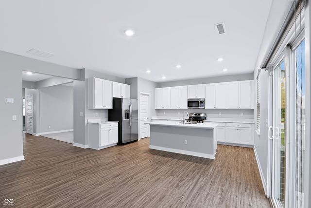 24 Hollister Way, Cicero, IN 46034