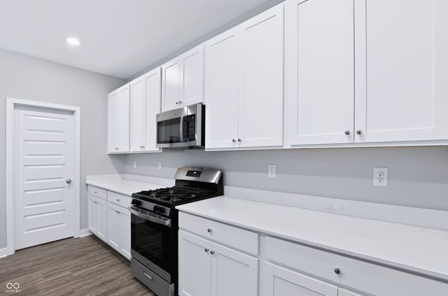 24 Hollister Way, Cicero, IN 46034