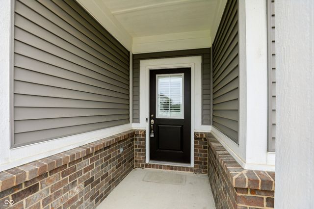 24 Hollister Way, Cicero, IN 46034