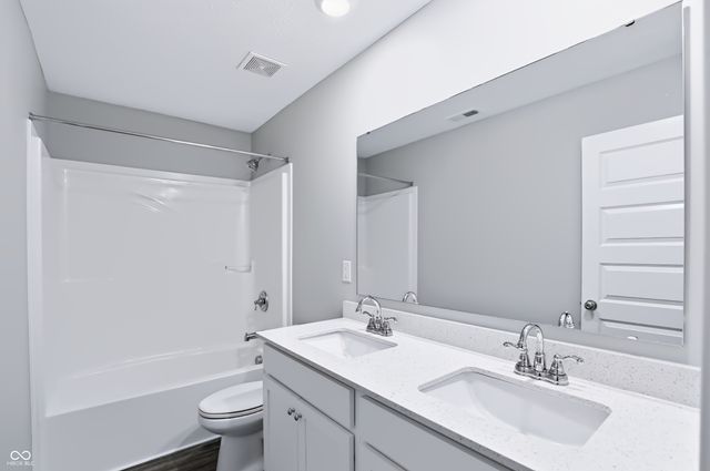 24 Hollister Way, Cicero, IN 46034