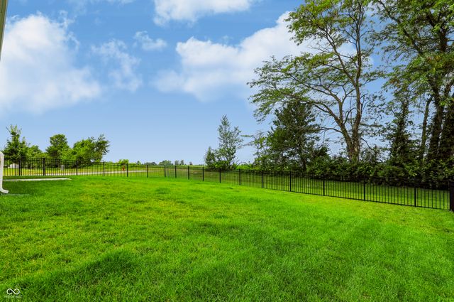 24 Hollister Way, Cicero, IN 46034