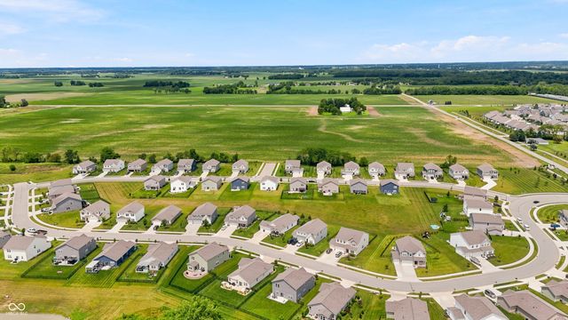 24 Hollister Way, Cicero, IN 46034
