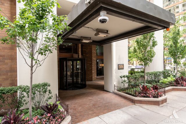 400 E Ohio Street 2302, Chicago, IL 60611