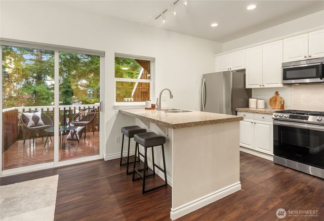 755 NW Juniper Street, Issaquah, WA 98027