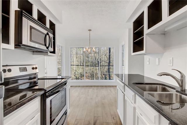 702 Glenleaf Drive, Peachtree Corners, GA 30092