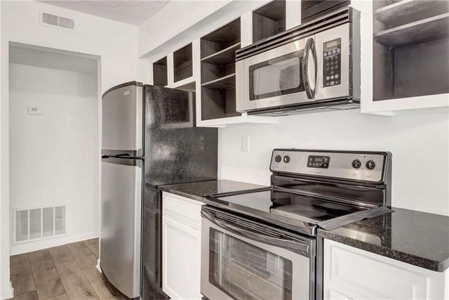 702 Glenleaf Drive, Peachtree Corners, GA 30092