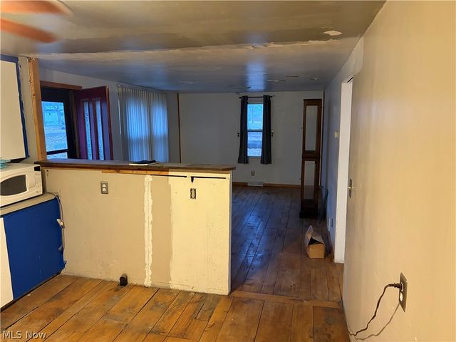 42082 Duquesne Street W, Columbiana, OH 44408