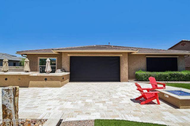 425 W Red Ribbon Lane, Oro Valley, AZ 85755