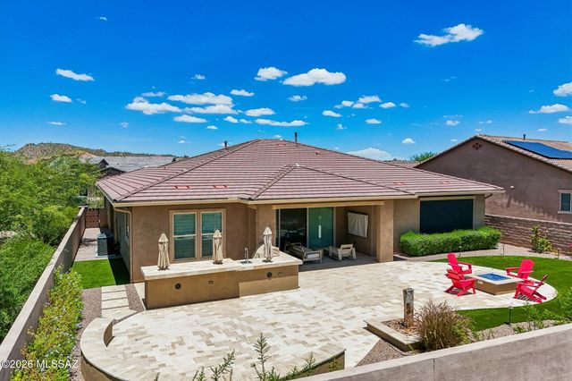 425 W Red Ribbon Lane, Oro Valley, AZ 85755