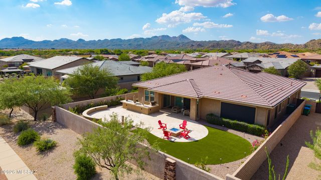 425 W Red Ribbon Lane, Oro Valley, AZ 85755
