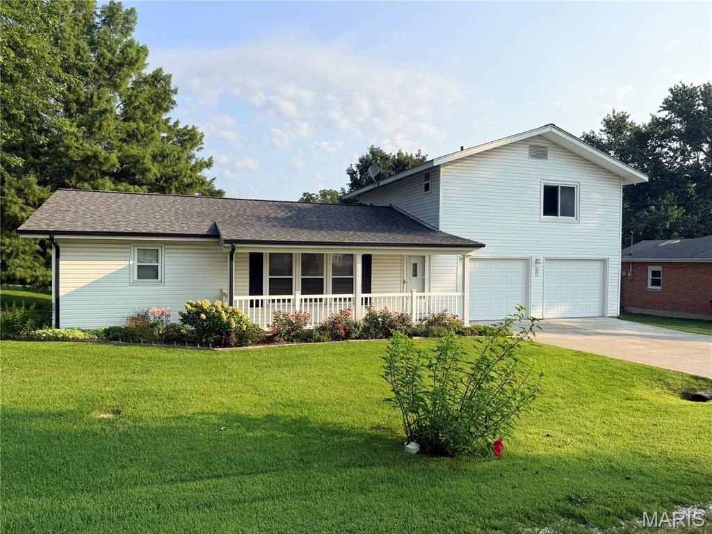 207 Scenic Drive, Elsberry, MO 63343