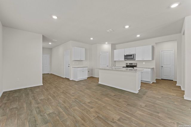 11721 Deloache Vale, San Antonio, TX 78245