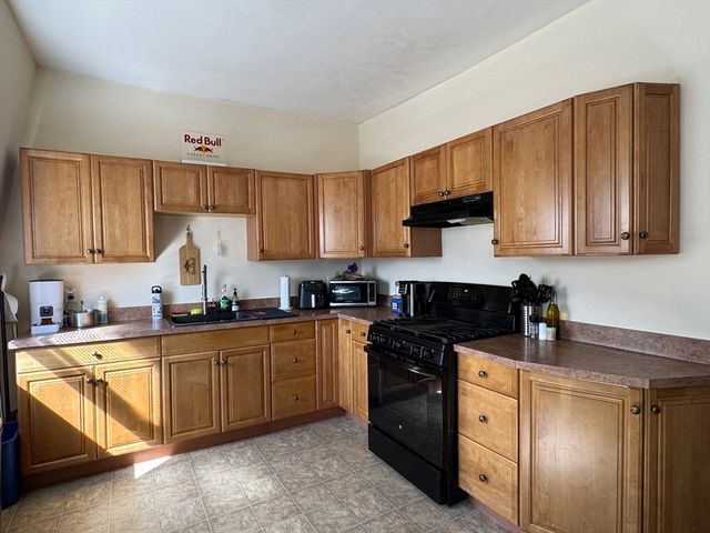 75 Putnam Street, Boston, MA 02128