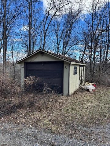 30 Corter Ln, West Milford Twp., NJ 07480