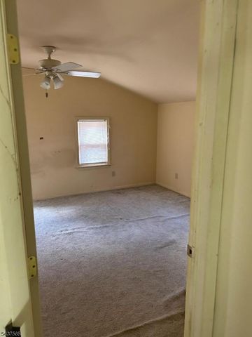 30 Corter Ln, West Milford Twp., NJ 07480