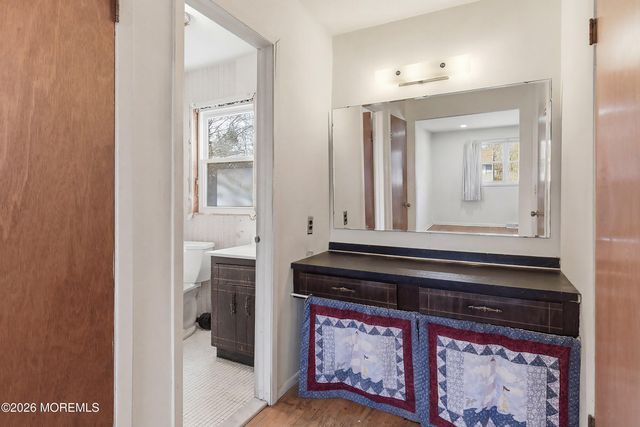 9 Lynn Drive, Toms River, NJ 08753