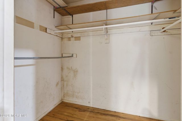 9 Lynn Drive, Toms River, NJ 08753