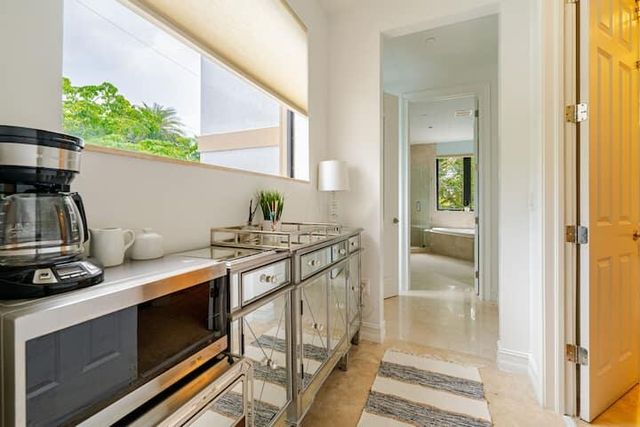 540 NE 17th Avenue, Fort Lauderdale, FL 33301