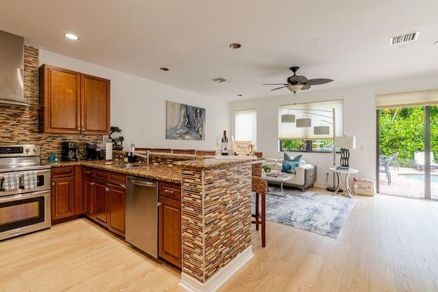 540 NE 17th Avenue, Fort Lauderdale, FL 33301