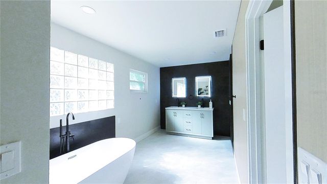 5418 6TH AVENUE S, St Petersburg, FL 33707