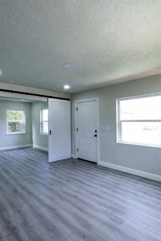 5418 6TH AVENUE S, St Petersburg, FL 33707