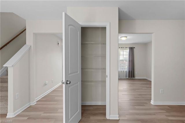 4077 Parkside Meadow Court, Winston-salem, NC 27127