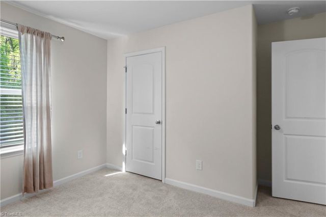 4077 Parkside Meadow Court, Winston-salem, NC 27127