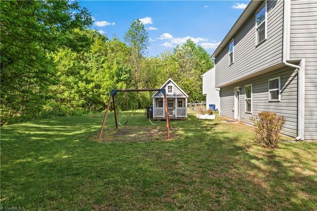 4077 Parkside Meadow Court, Winston-salem, NC 27127