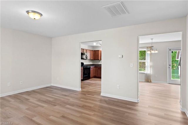 4077 Parkside Meadow Court, Winston-salem, NC 27127