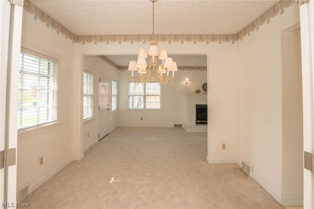 215 Lake Avenue NE, Hartville, OH 44632