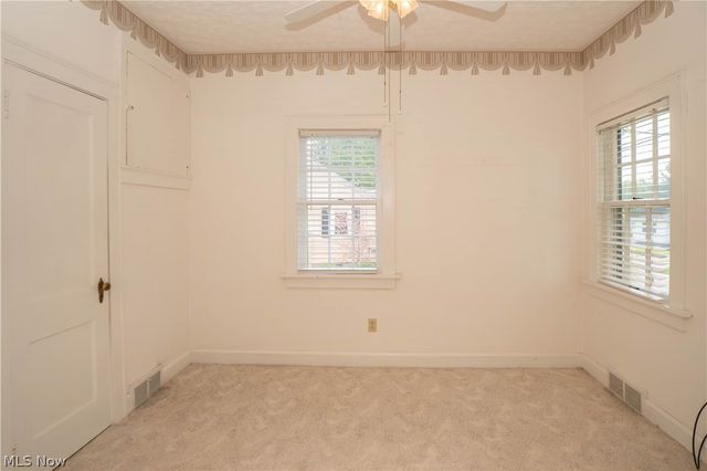 215 Lake Avenue NE, Hartville, OH 44632
