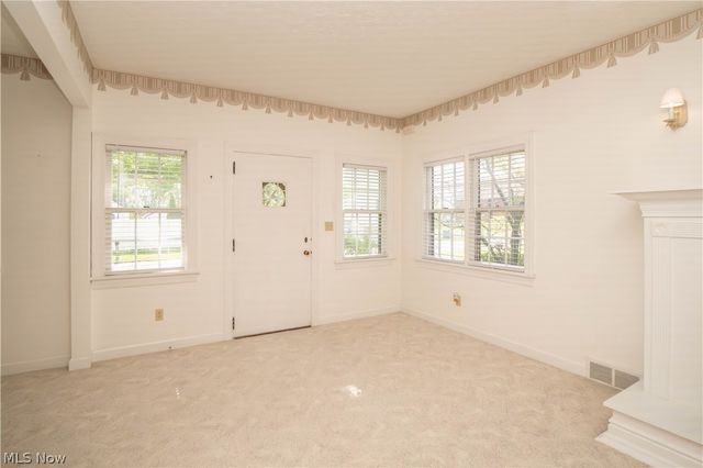 215 Lake Avenue NE, Hartville, OH 44632