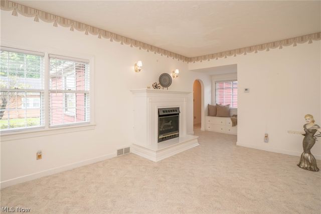215 Lake Avenue NE, Hartville, OH 44632