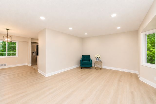 315 Rice Creek Terrace NE, Fridley, MN 55432
