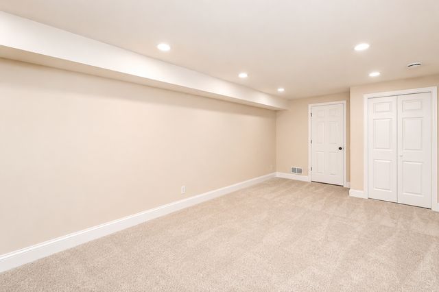 315 Rice Creek Terrace NE, Fridley, MN 55432