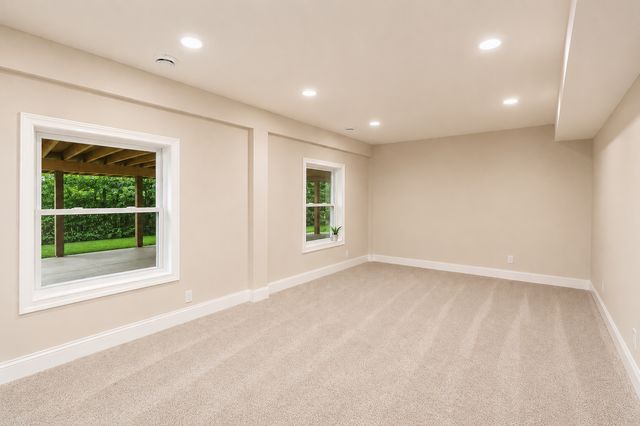 315 Rice Creek Terrace NE, Fridley, MN 55432