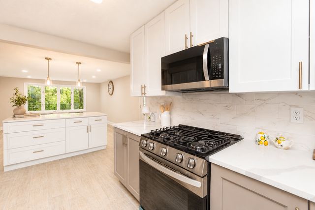 315 Rice Creek Terrace NE, Fridley, MN 55432
