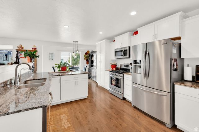 94 E ASHGROVE LN, Saratoga Springs, UT 84045