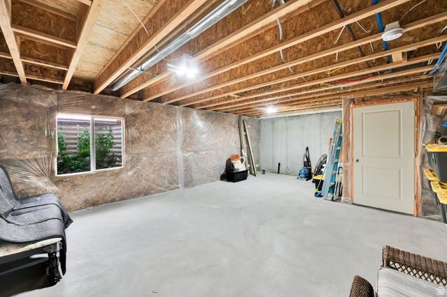 94 E ASHGROVE LN, Saratoga Springs, UT 84045